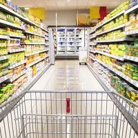 Beleuchtung der Supermarktg&auml;nge mit LED